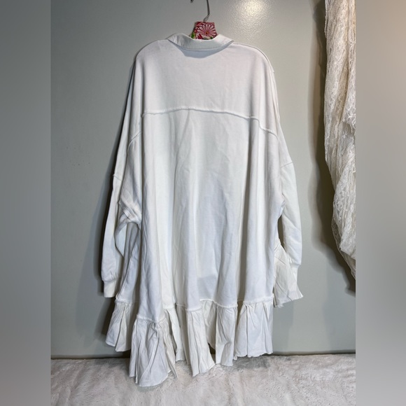 Free People Buttondown Sweatshirt Oversized Slouchy Ruffle Hem Cotton - Picture 6 of 6